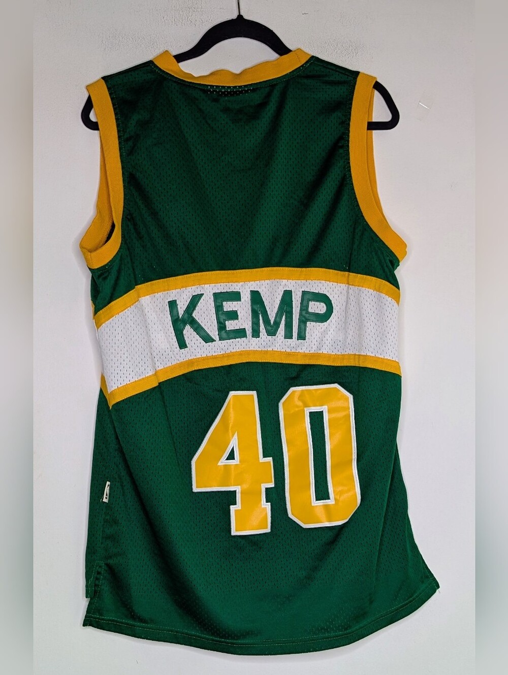Mitchell & Ness Seattle Supersonics Shawn Kemp Basketball Jersey